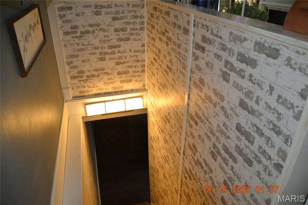 Farmington Mdws 1 - Residential