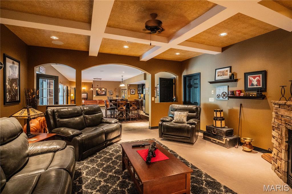 Tompkins Rdg - Residential