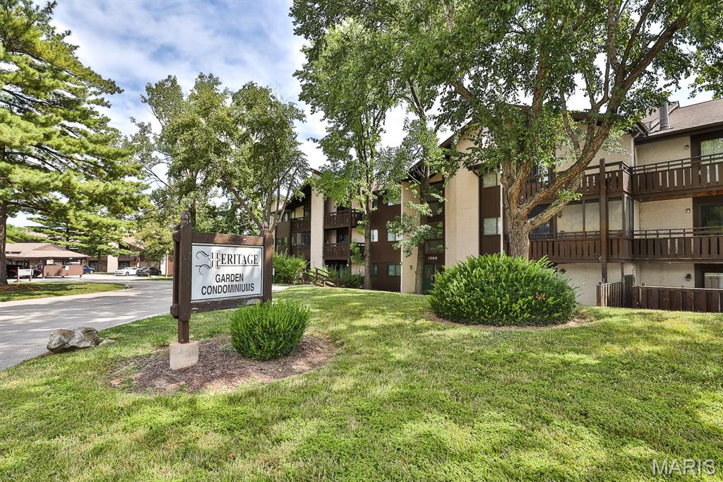 St. Charles! Location ! Great access to highways, close to Main Street St. Charles, well maintained 1 bedroom 1 bathroom,  2nd floor condo in Heritage Gardens Condominiums. The kitchen is gorgeous! White cabinets and very open , soft close drawers, refrigerator stays with the Unit. Updated bathroom as well. The AC is only 2 years young ! Hot water heater is 5 years young. There is a lovely screened in porch with lots of space for chairs and a table. Across the hall is a large storage area. Washer and Dryer are in the basement. NO elevator in this building. Parking spot is #7.  Property CAN be used as a Rental. Pets allowed. Such a pretty pace to call home!