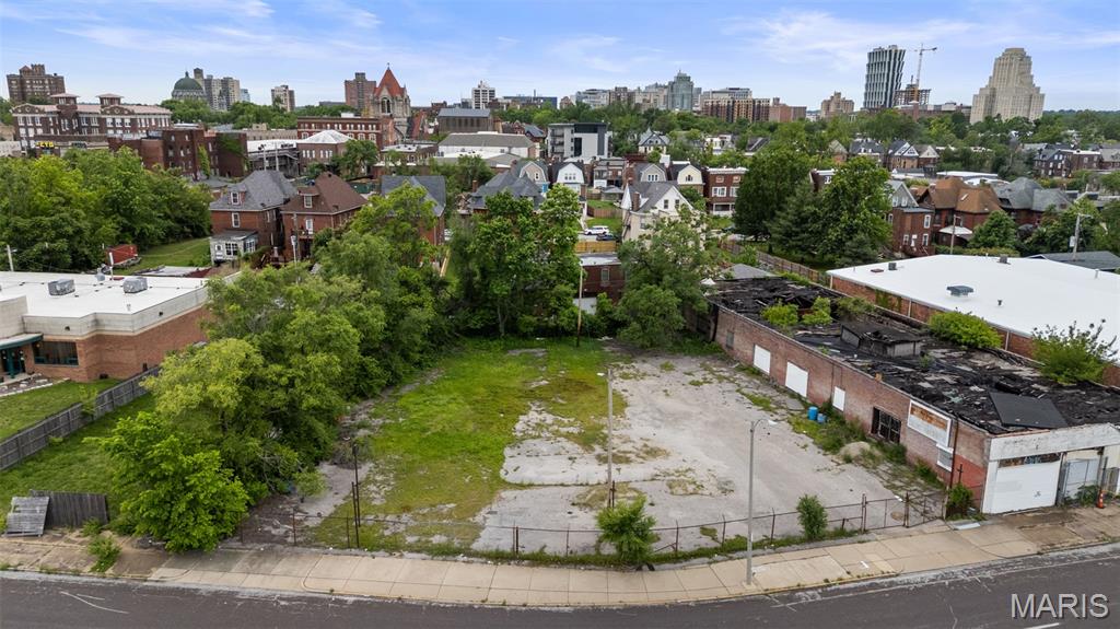 Next big thing: continue shaping the future of the Central West End. Unlock the potential in one of St. Louis most desirable neighborhood with this premier re-development site. 

Sale includes: 4561 Delmar (MLS# 26033496) and 4551 Delmar (MLS# 26033527). Great opportunity to expand the autobody shop at 4561 Delmar or re-develop.