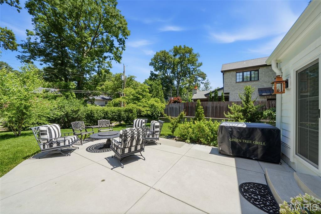 Beverly Woods - Residential