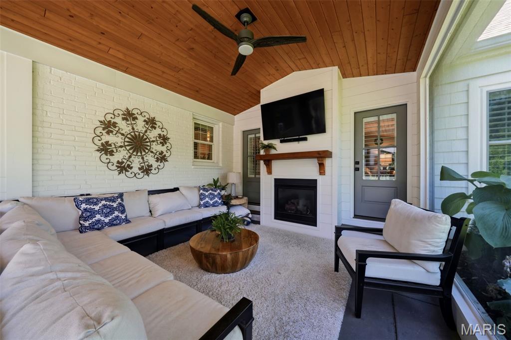 Beverly Woods - Residential