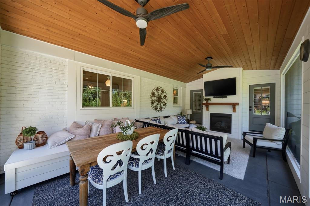 Beverly Woods - Residential