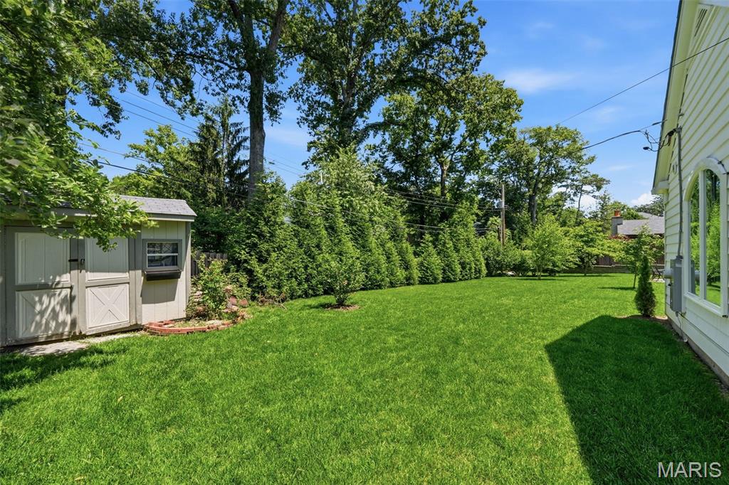 Beverly Woods - Residential