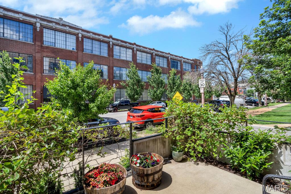 4101 Laclede Condos - Residential