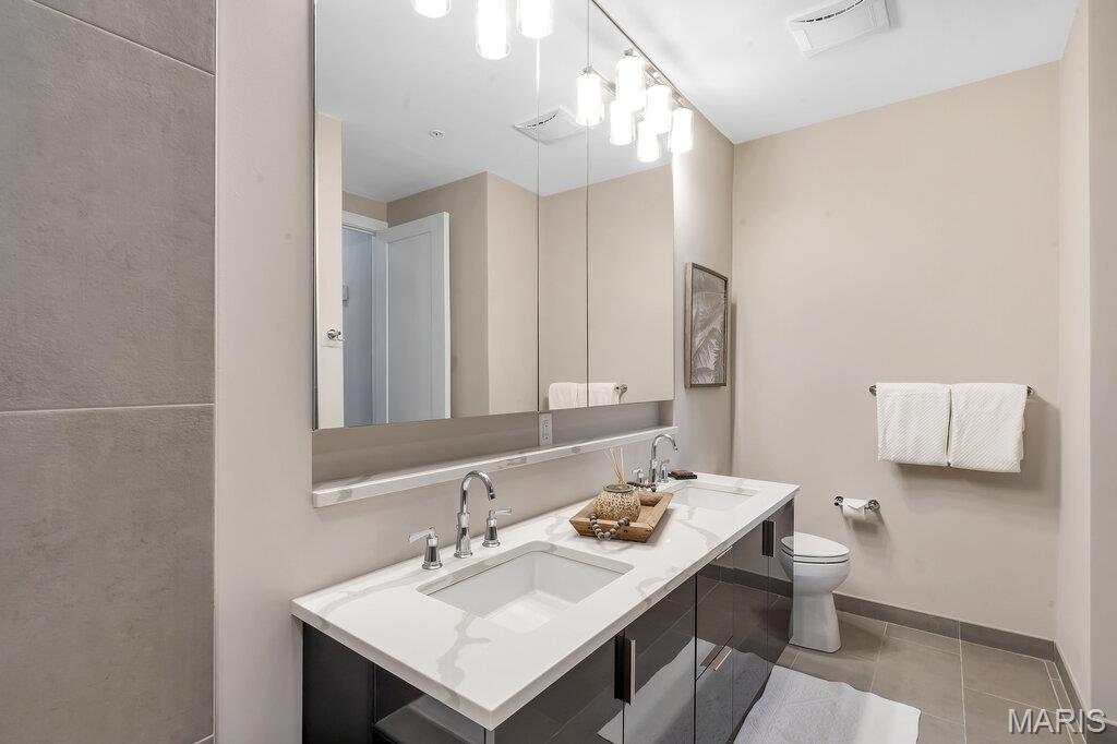 4101 Laclede Condos - Residential