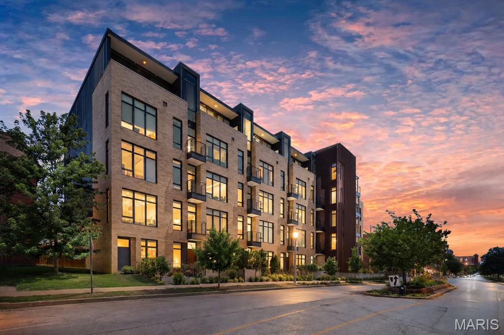 4101 Laclede Condos - Residential
