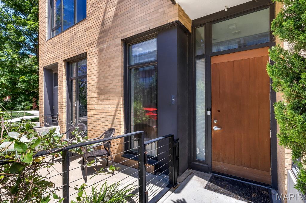 4101 Laclede Condos - Residential