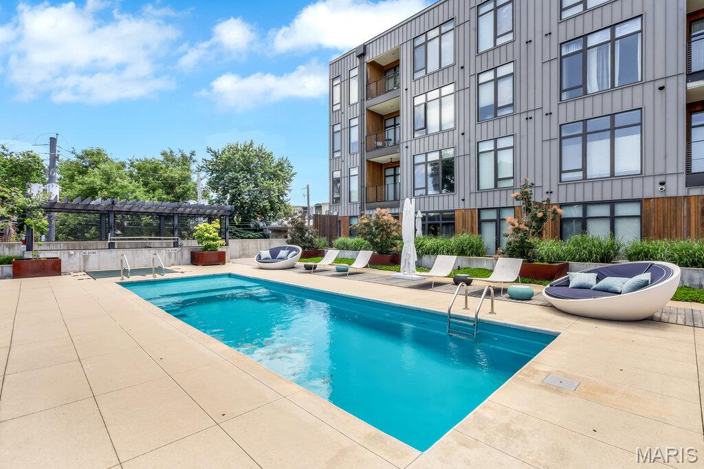 4101 Laclede Condos - Residential