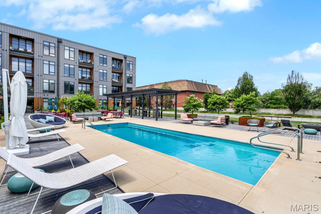 4101 Laclede Condos - Residential