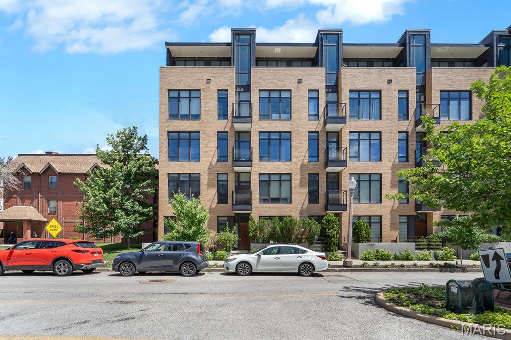 4101 Laclede Condos - Residential