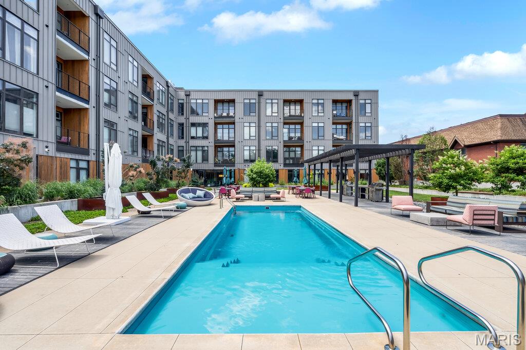 4101 Laclede Condos - Residential