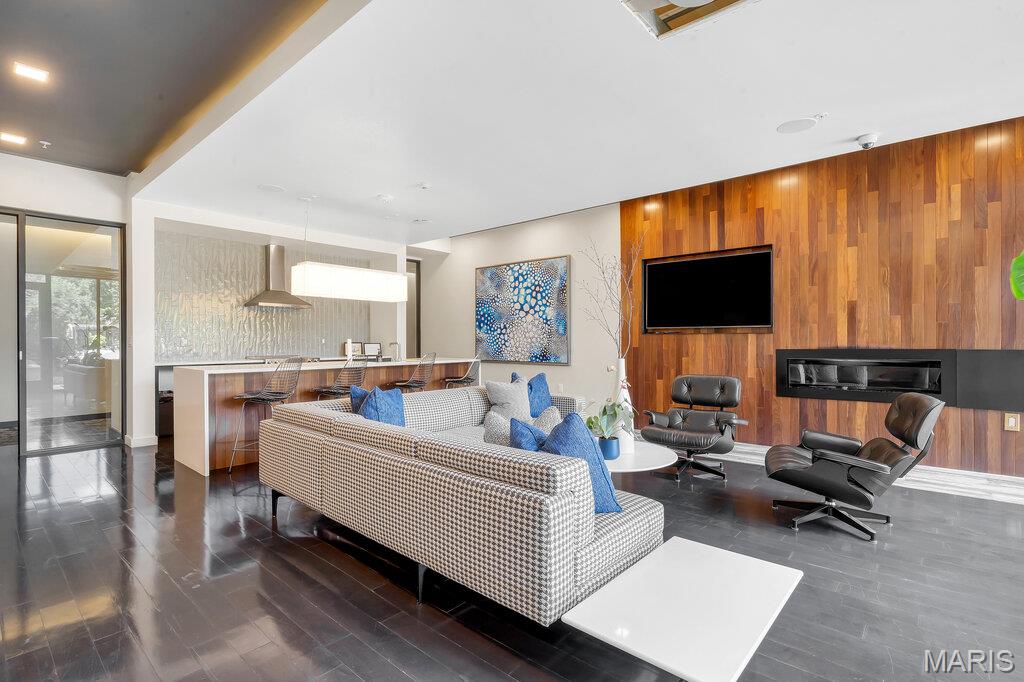 4101 Laclede Condos - Residential