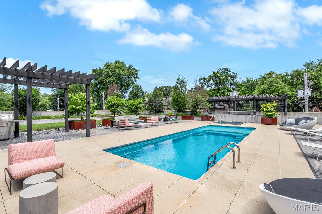 4101 Laclede Condos - Residential