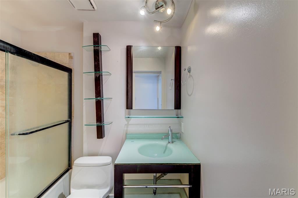 Loop Condo The - Residential