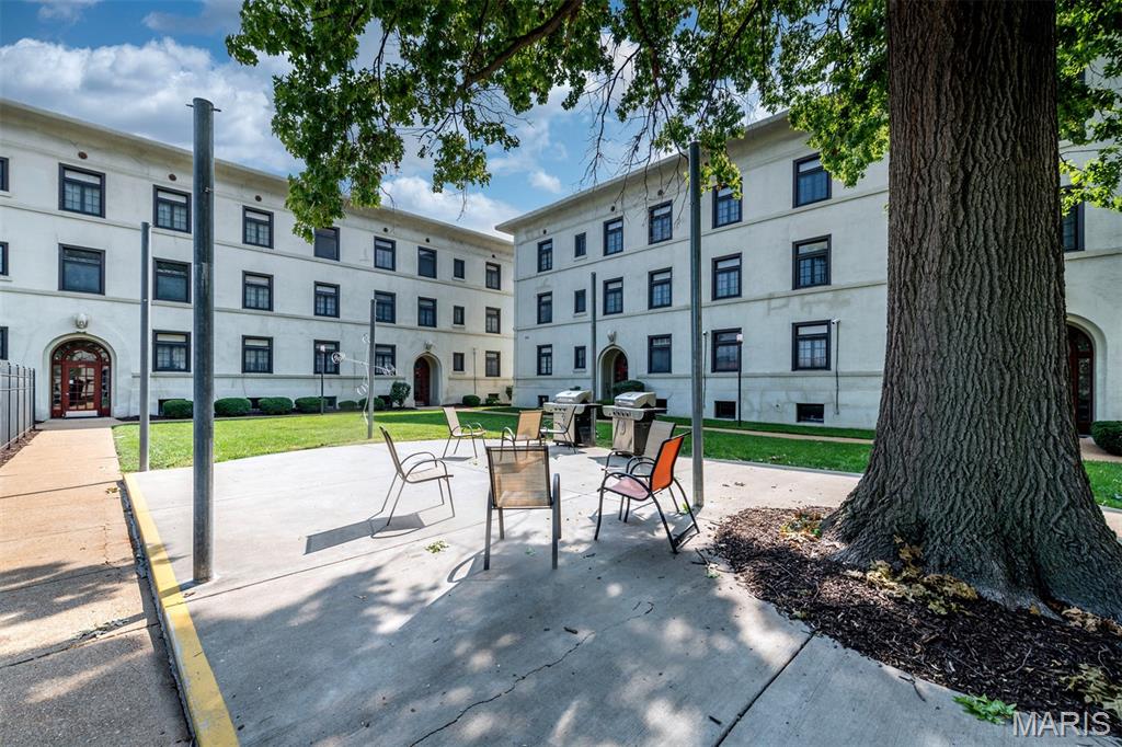 Loop Condo The - Residential