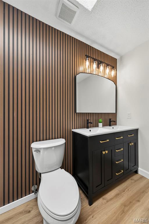 Chateau Country Club Condos - Residential
