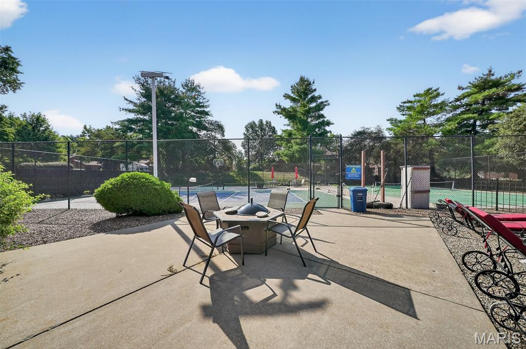 Chateau Country Club Condos - Residential