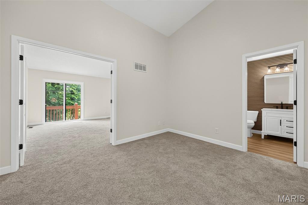 Chateau Country Club Condos - Residential