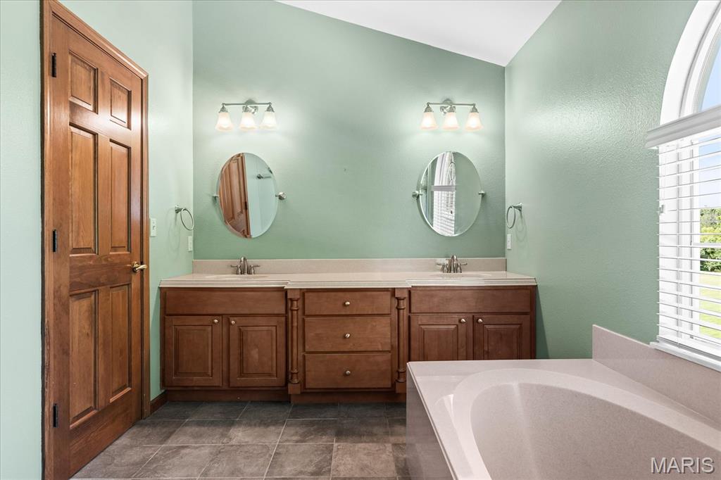 Manors At Woodfield 1st Add - Residential