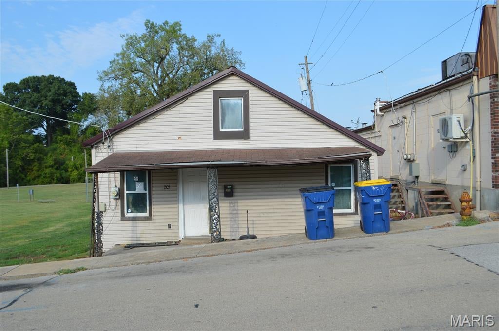 Adams Williams J - Residential