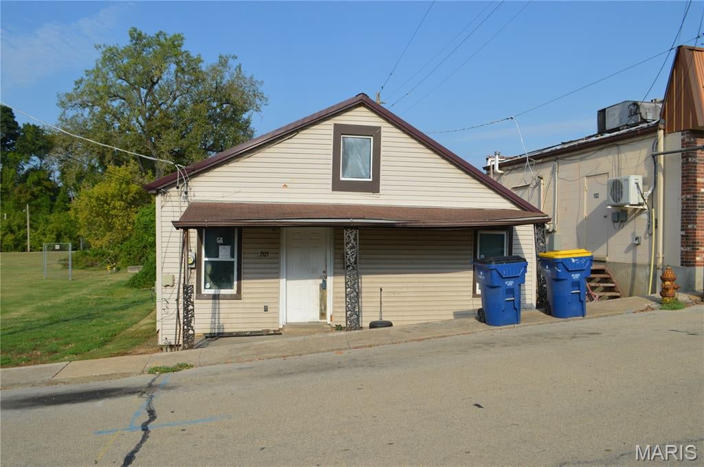 Adams Williams J - Residential