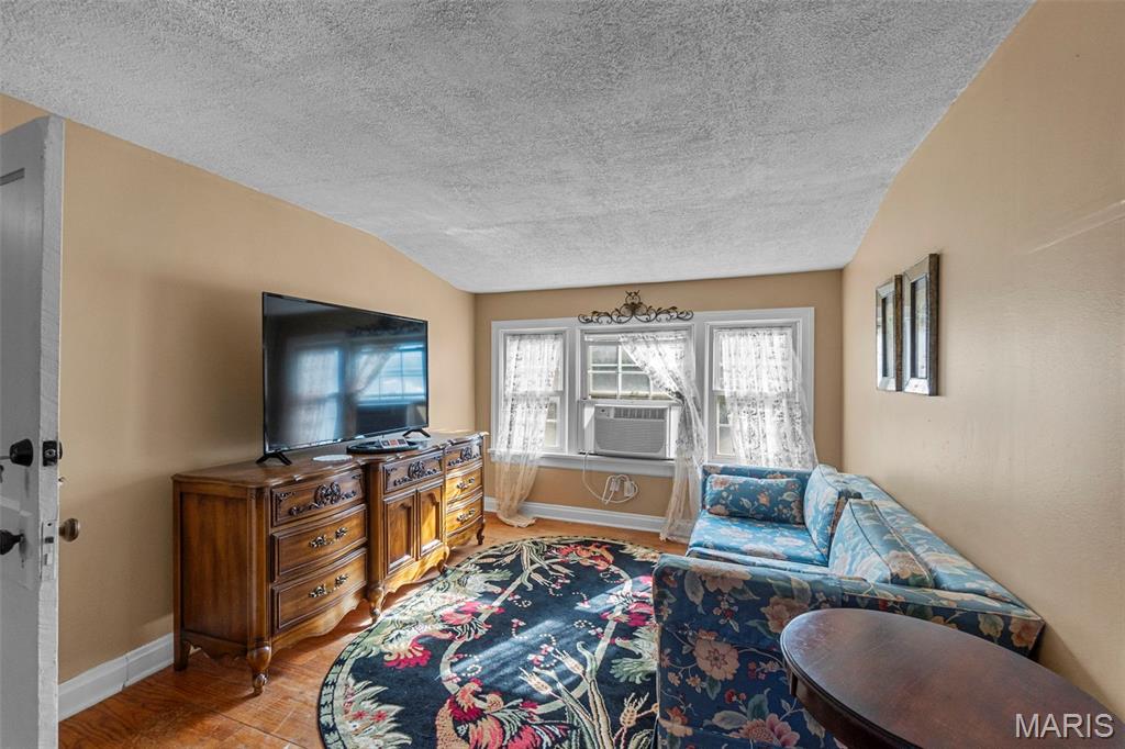Fifth Principal Meridian - Commercial Sale