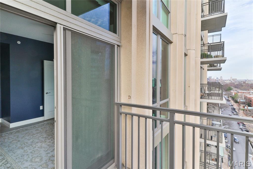 Park East Tower - Residential Lease