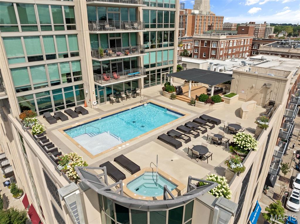 Park East Tower - Residential Lease