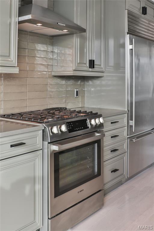 Park East Tower - Residential Lease