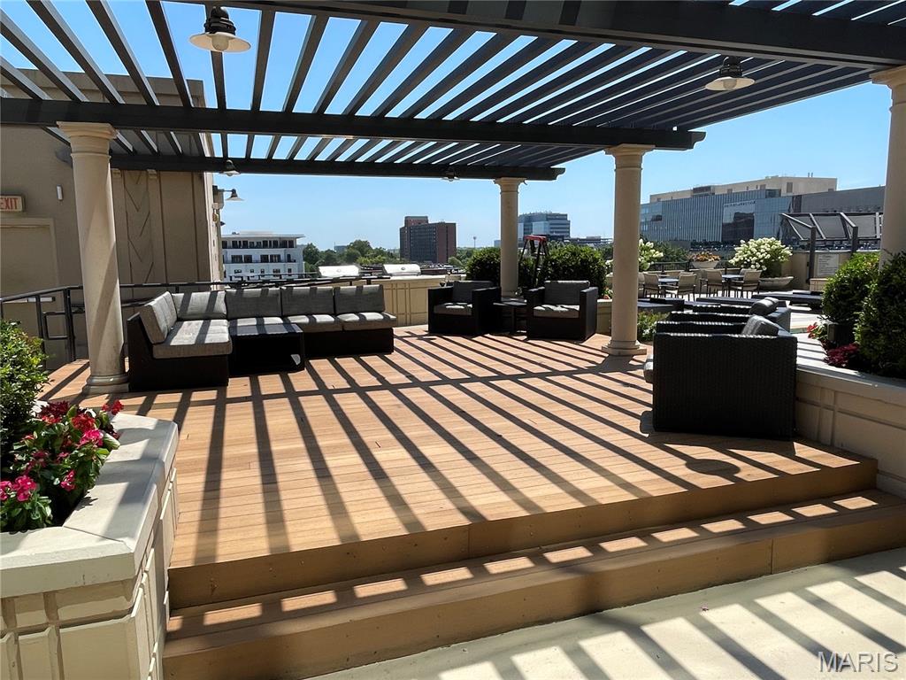 Park East Tower - Residential Lease