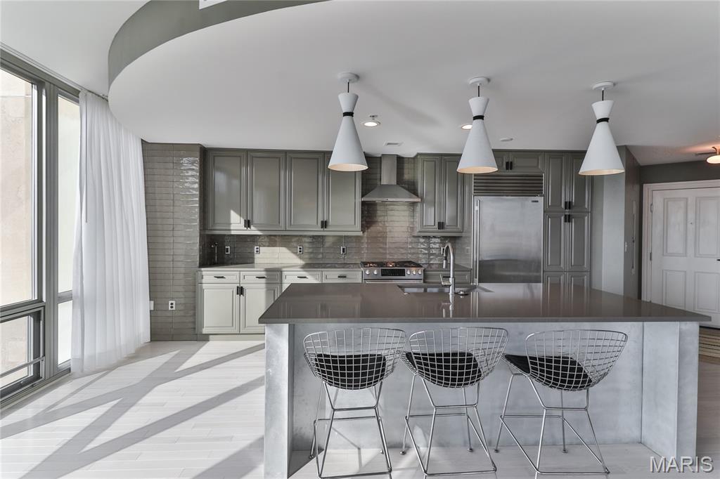 Park East Tower - Residential Lease