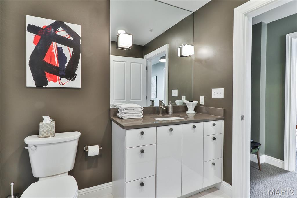 Park East Tower - Residential Lease