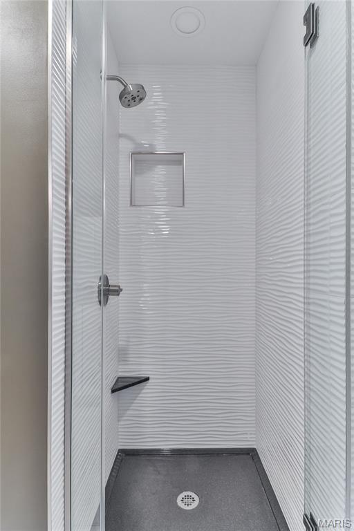 Park East Tower - Residential Lease