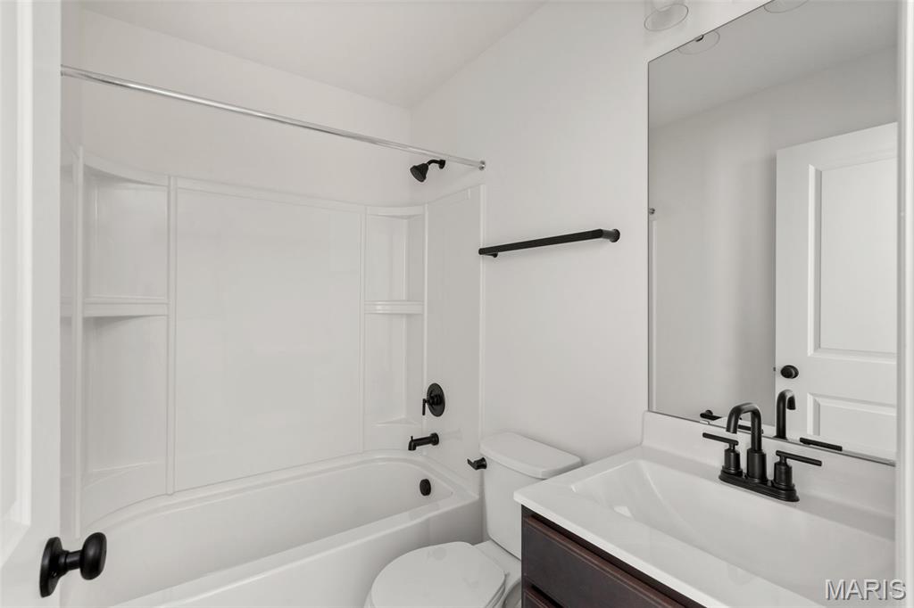 Polo Grounds Manors 44 - Residential