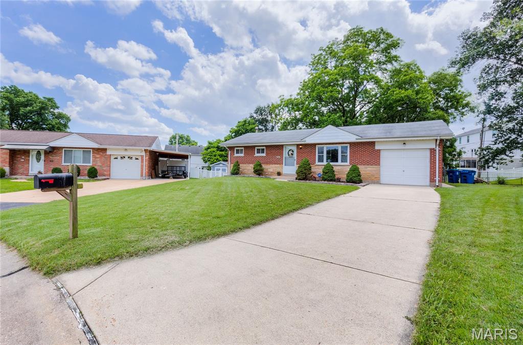 Saxon Manor 2 Lts 81-83 & 169-171 - Residential