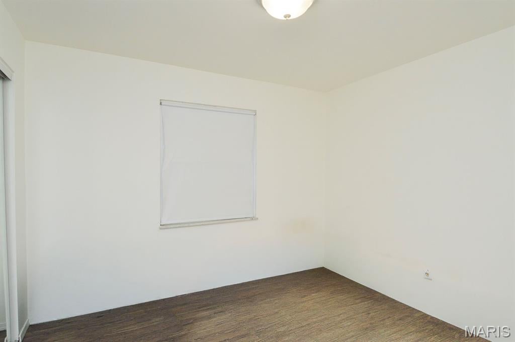 Colonial Woods Condo - Residential