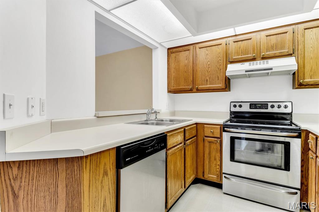 Kenrick Parke Condo Ph Eight - Residential