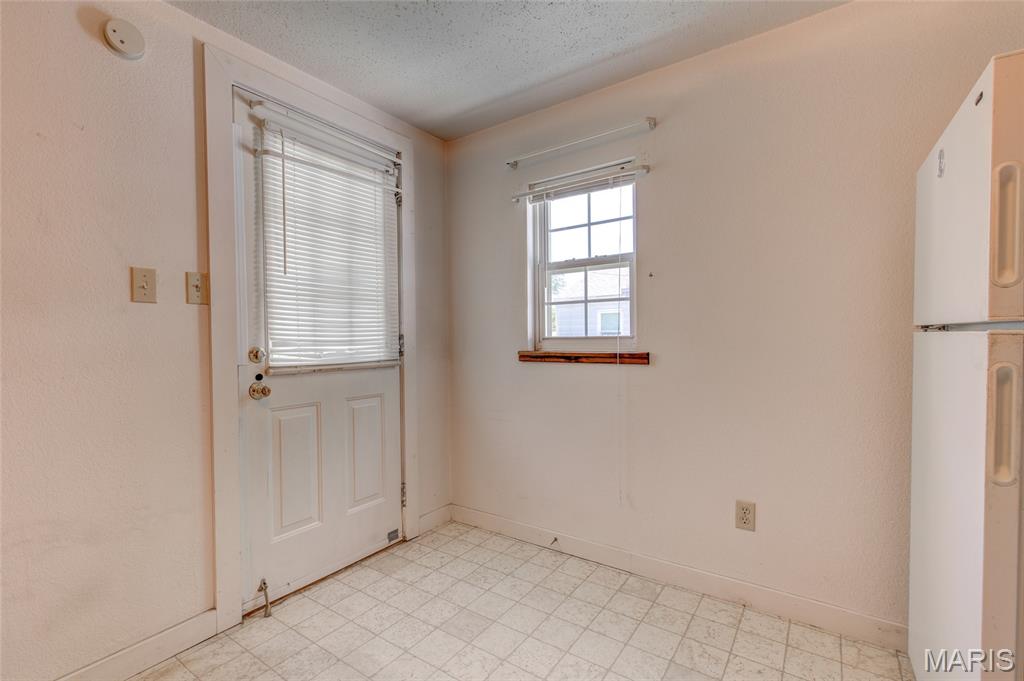 Van Peters Add/East Alton - Residential