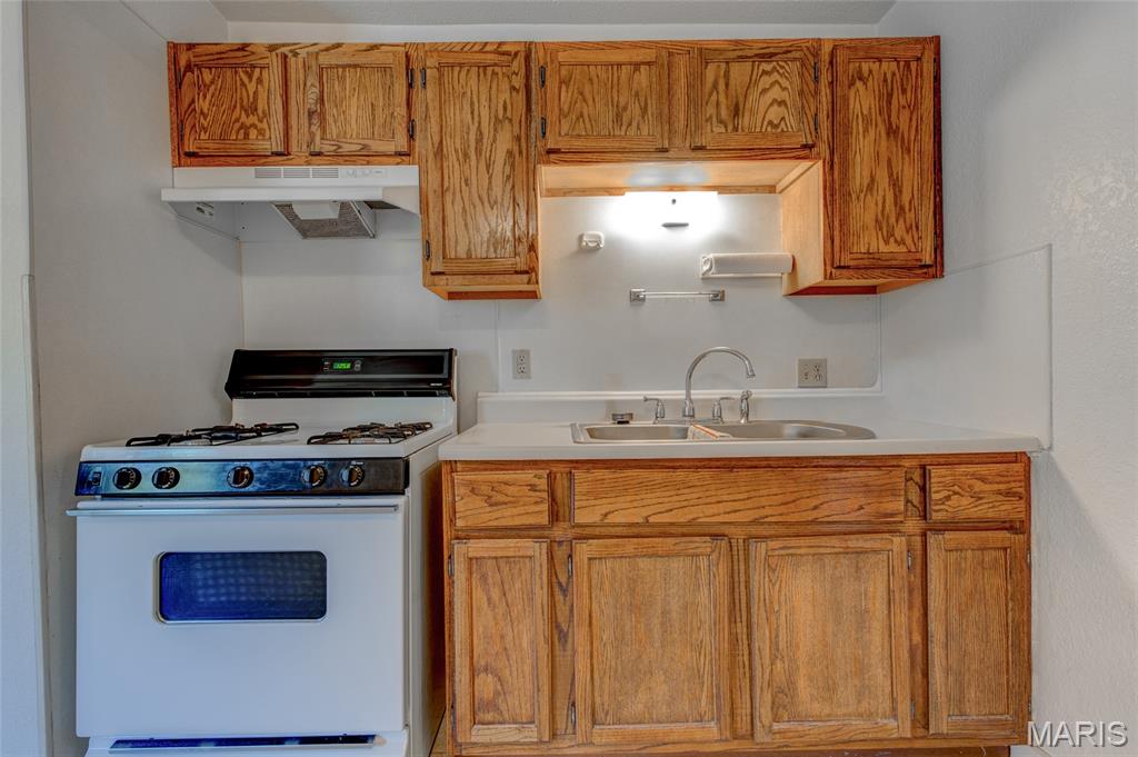 Van Peters Add/East Alton - Residential