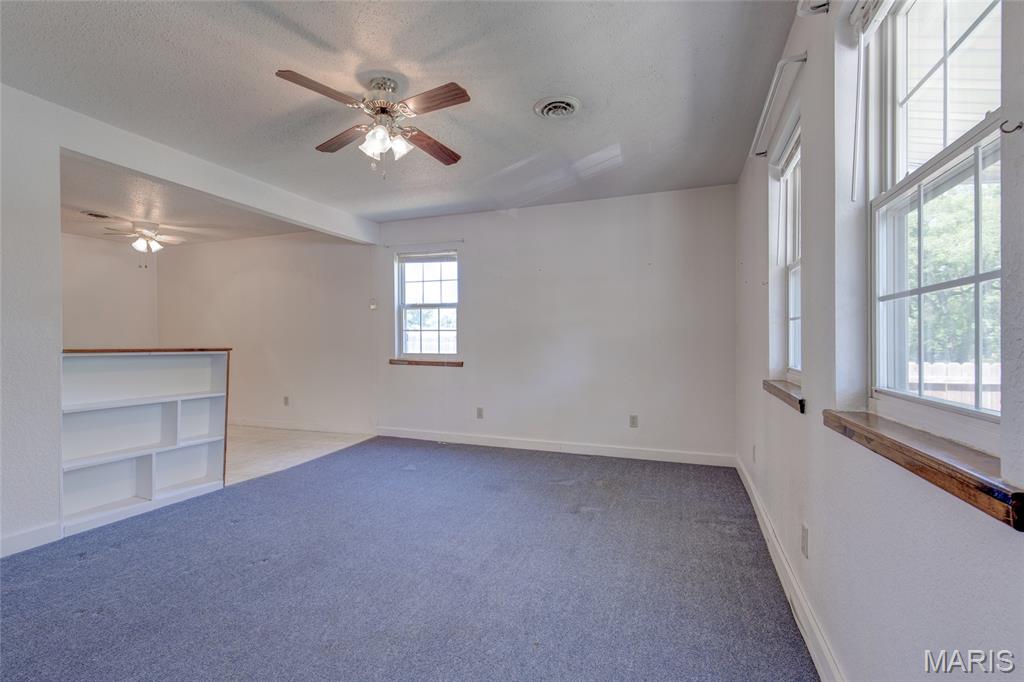 Van Peters Add/East Alton - Residential