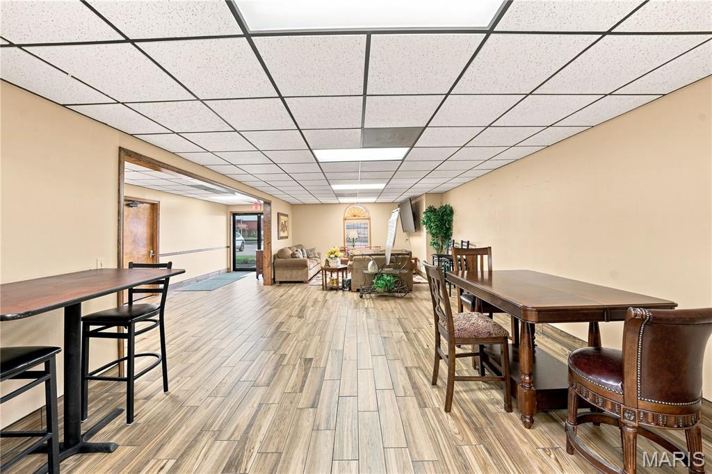 n/a - Commercial Sale