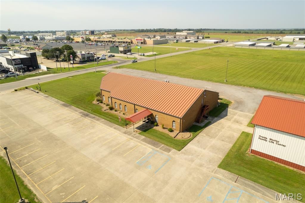 n/a - Commercial Sale