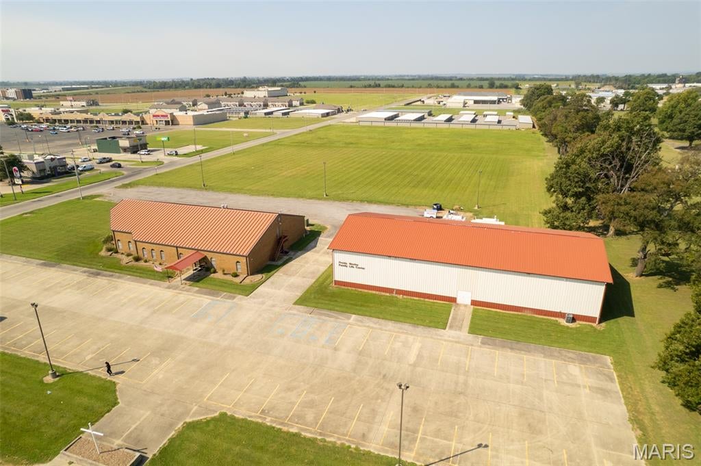 n/a - Commercial Sale