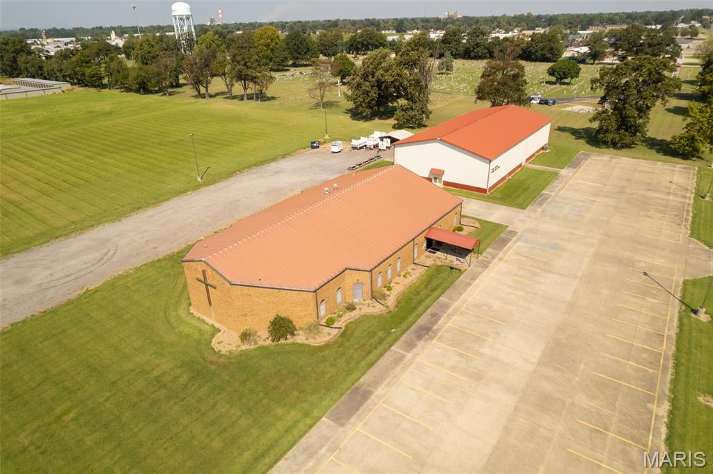 n/a - Commercial Sale