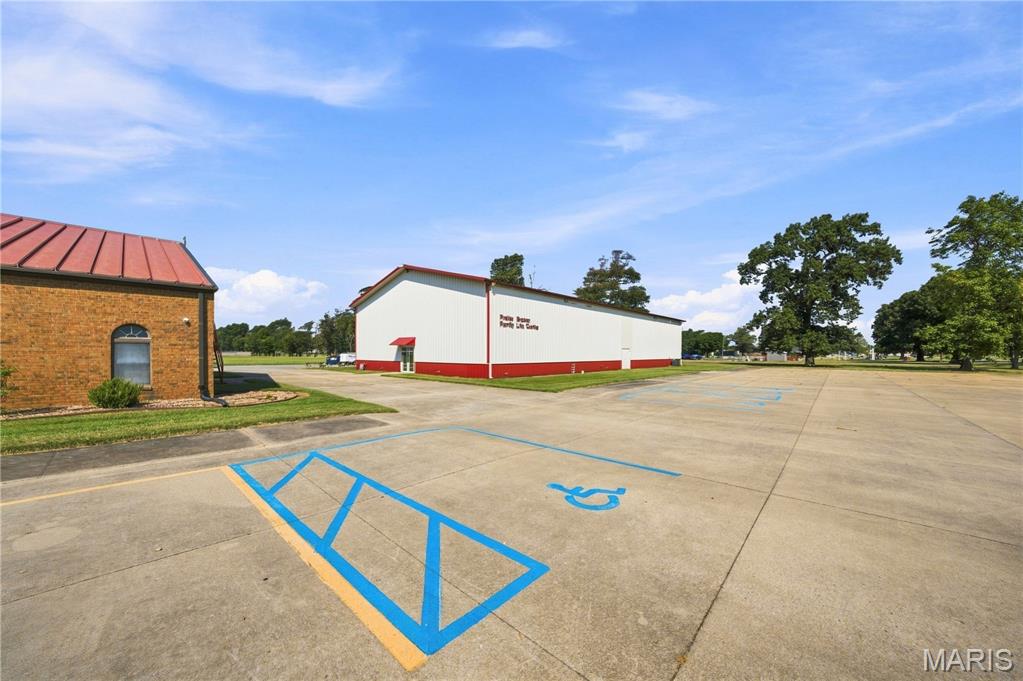 n/a - Commercial Sale