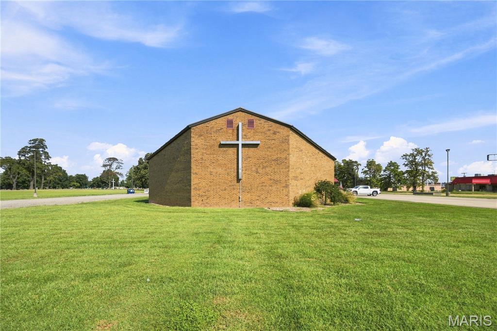 n/a - Commercial Sale