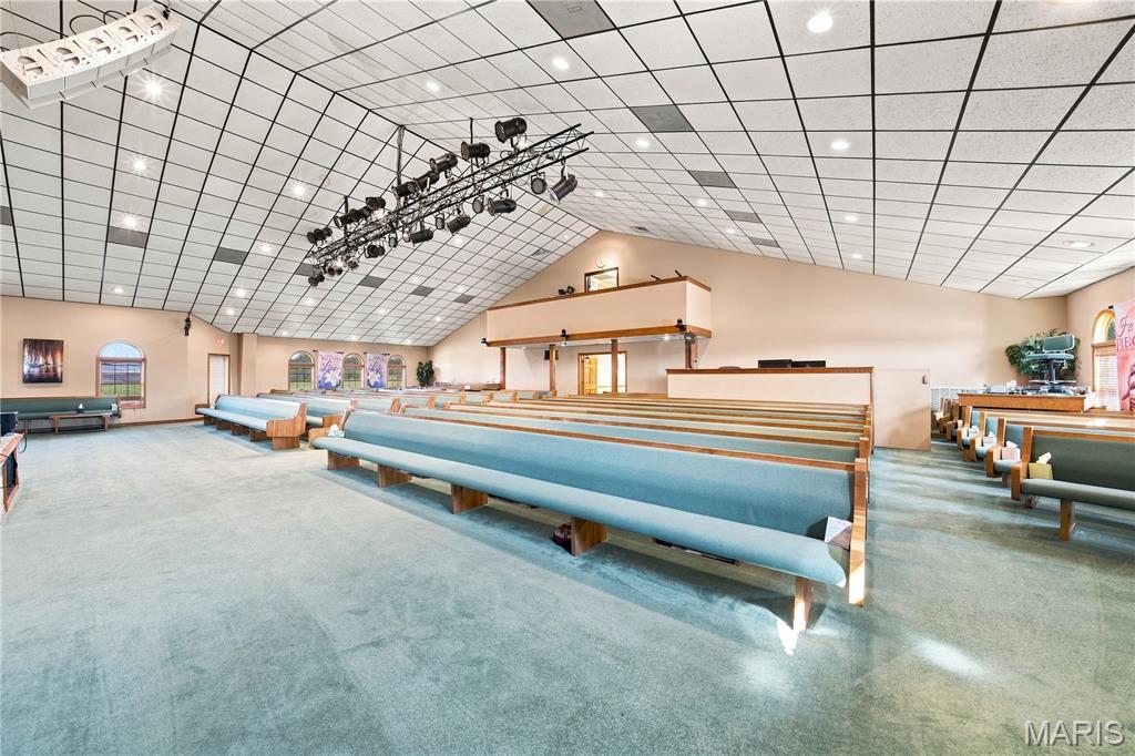 n/a - Commercial Sale
