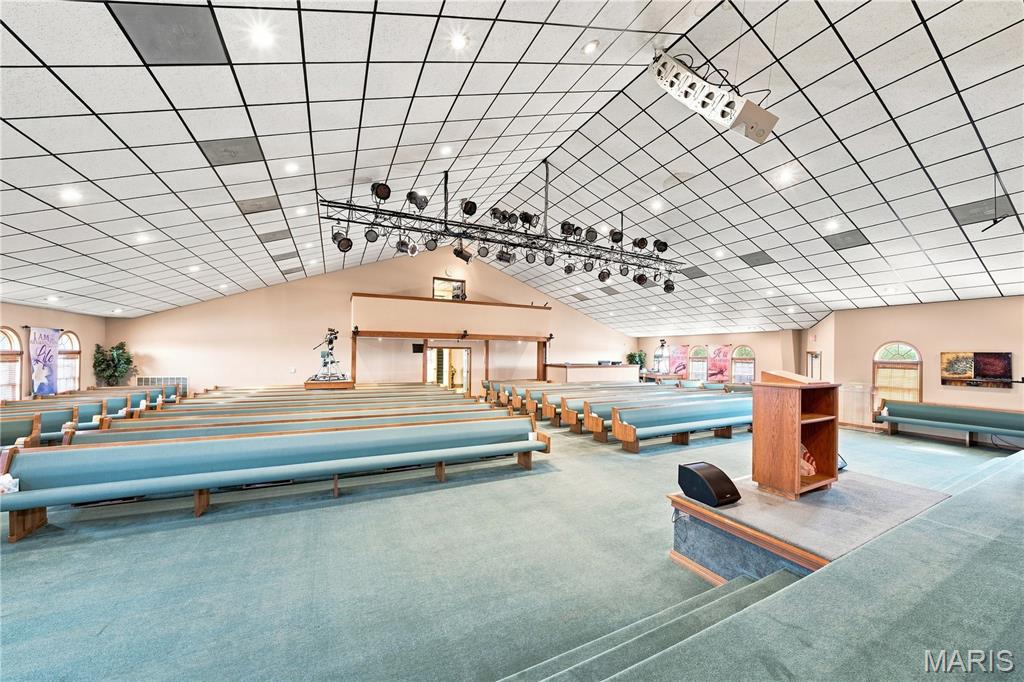 n/a - Commercial Sale