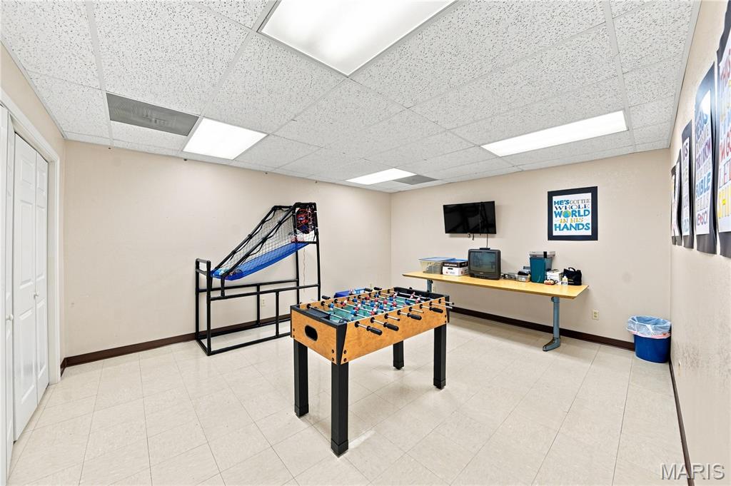 n/a - Commercial Sale
